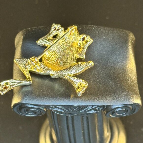 🐸 Sparkling Green Rhinestone Frog Brooch – Gold-Tone Enamel Statement Pin - Picture 3 of 3